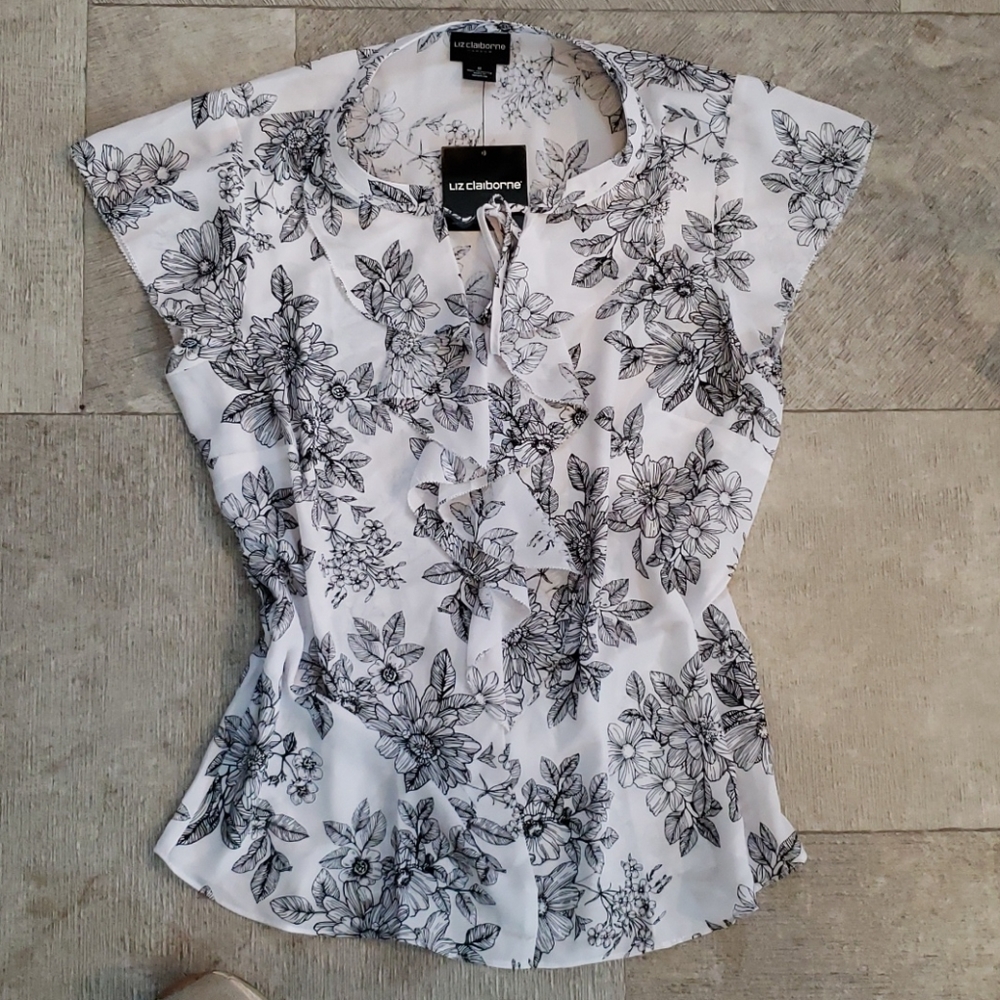 Brand New Liz Claiborne Blouse